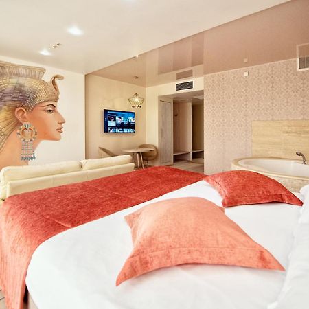 Hotel Palladium Одеса Екстериор снимка