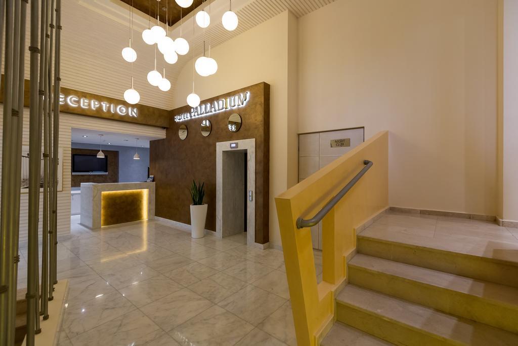 Hotel Palladium Одеса Екстериор снимка